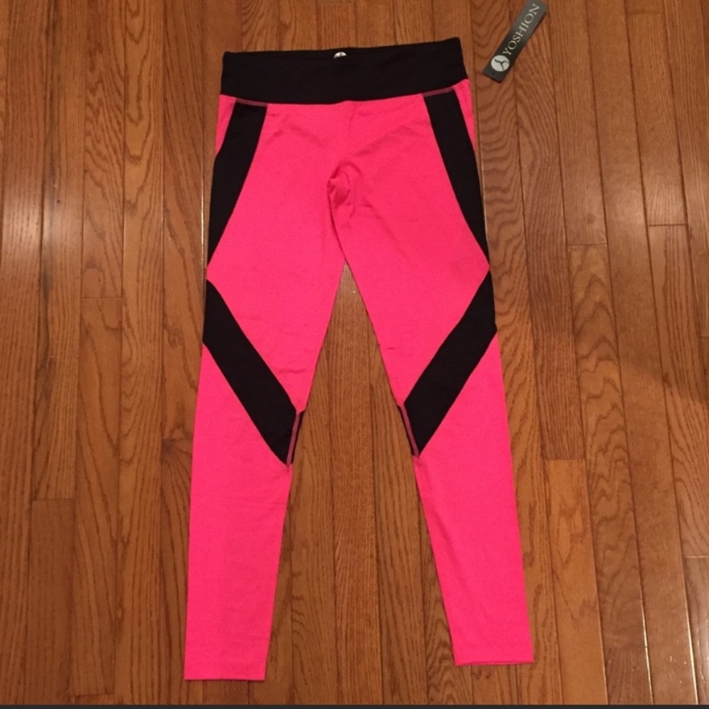 Yoshion | Pink and a Black Leggings